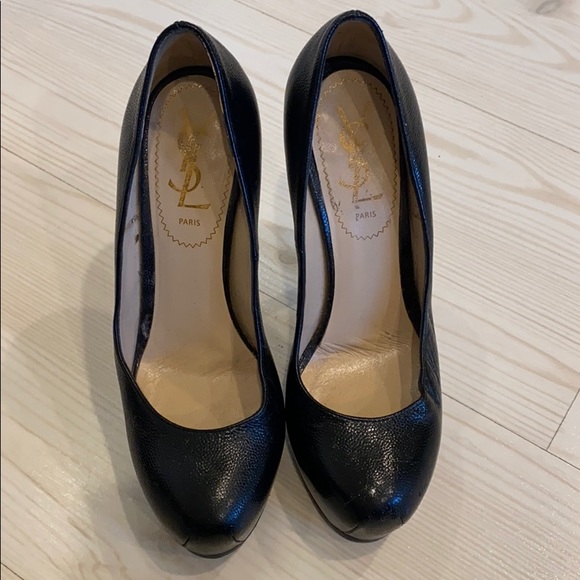 Yves Saint Laurent Tribute pump - Picture 2 of 7